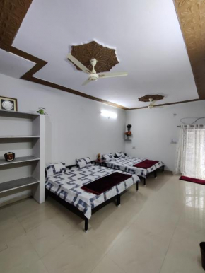 Krishnaalay Guest House